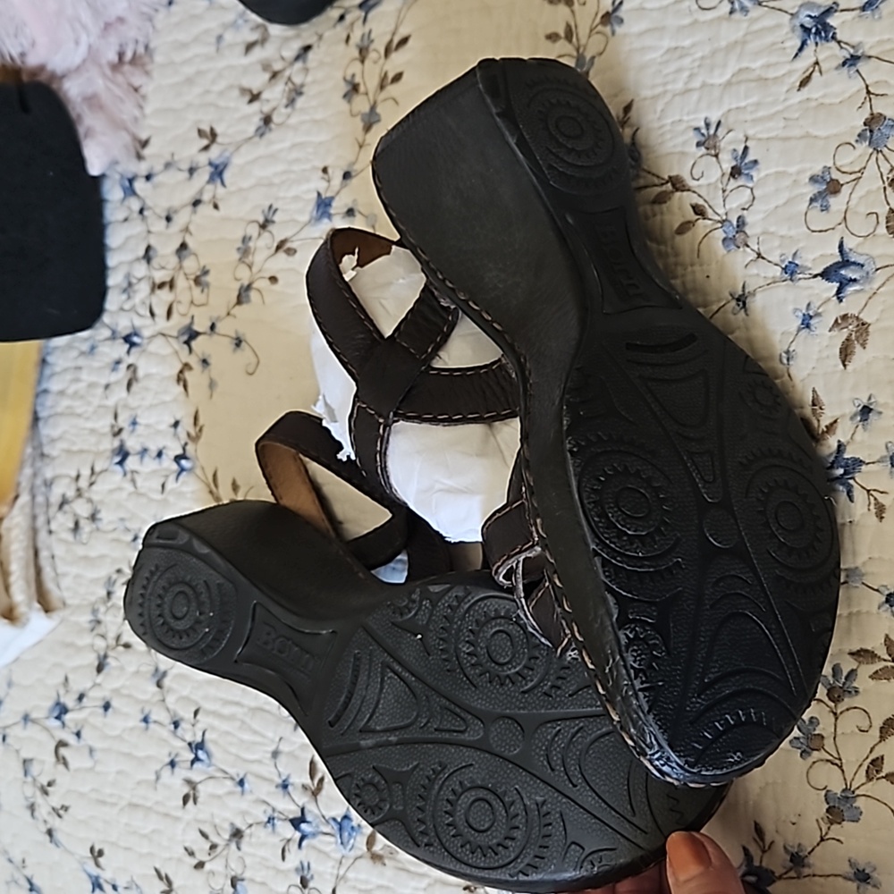 BORN leather Wedge Sandal - Picture 4 of 4
